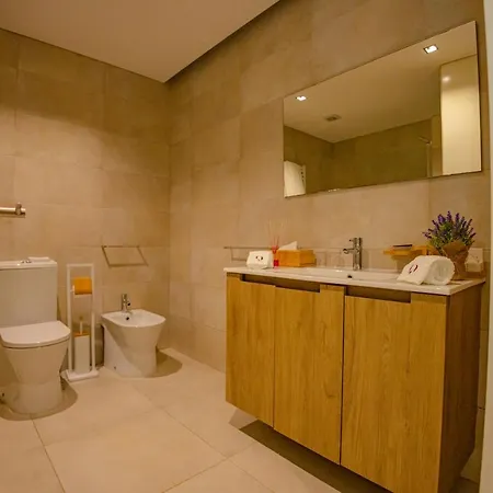 Quinta Da Corredoura, Rural Γκιμαράες