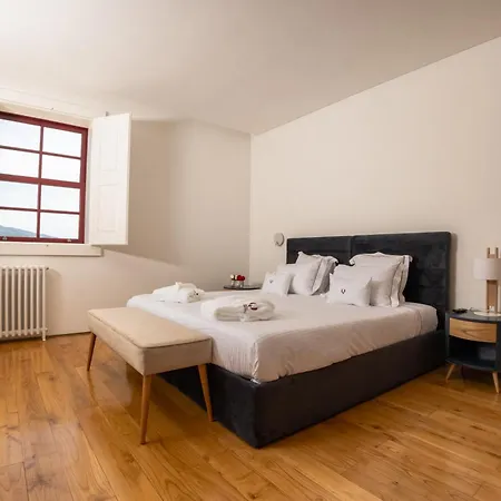 Quinta Da Corredoura, Rural Γκιμαράες